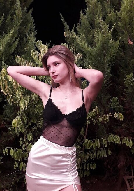 stars onlyfans erotic archive