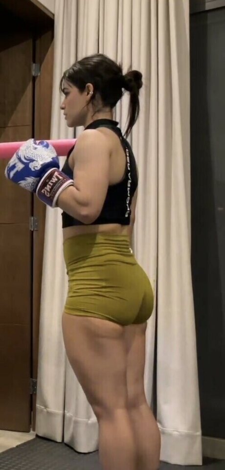 Alanalarana nudes actress image