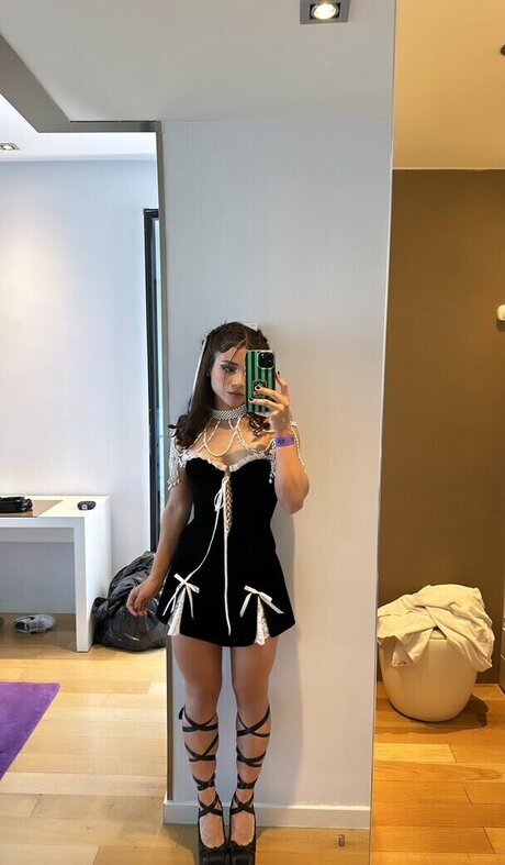 Alanalarana best model images