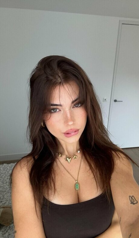 Zoeallyse model hot gallery