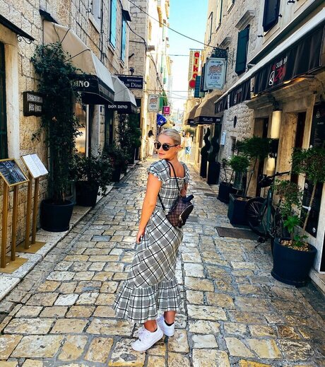 sexy blonde onlyfans hot nude images