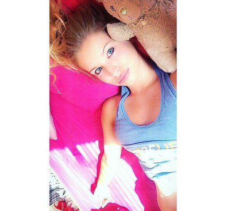 flexible teen onlyfans sexy nude picture