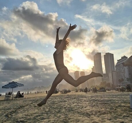 big tits brunette onlyfans hot porn pic