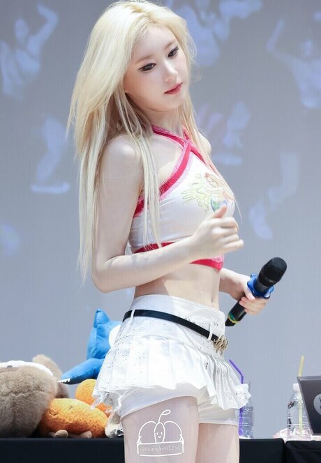 Chaeryeong pornstar erotic galleries