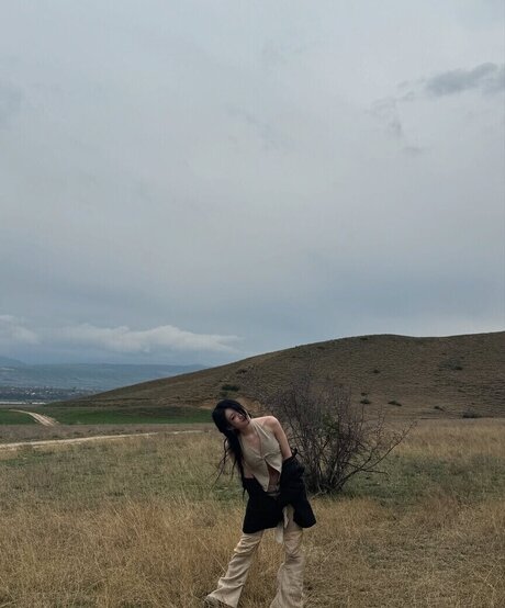 Chaeryeong naked model pics