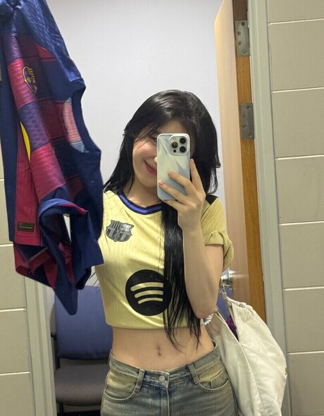 Chaeryeong model free picture