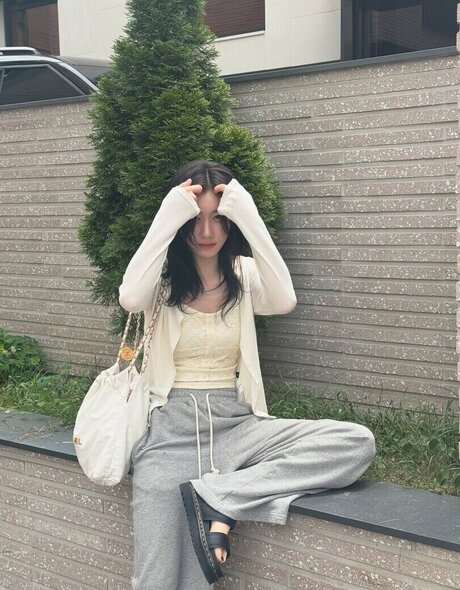 Chaeryeong model free gallery