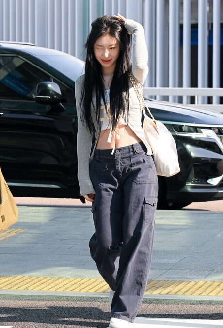 Chaeryeong model photos