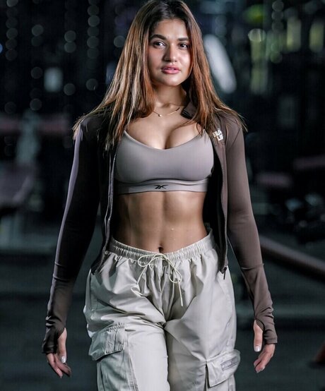 Soniya Khatri model naked images