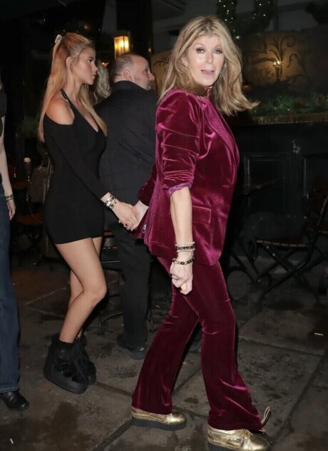 Darcey Garraway naked star img