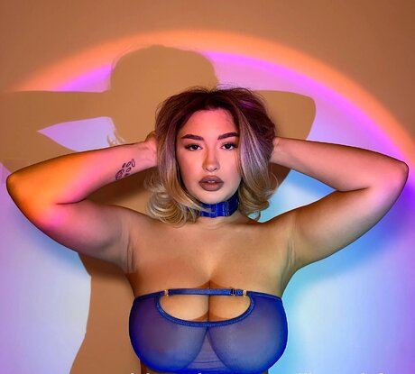 Emilly Steele sexy actress photos