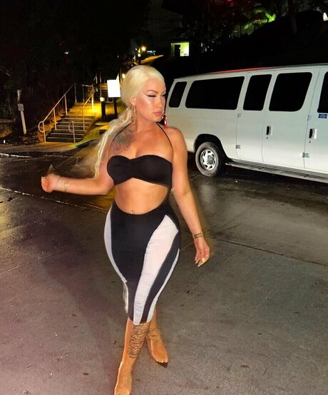 Amber Watkins porn actress pictures