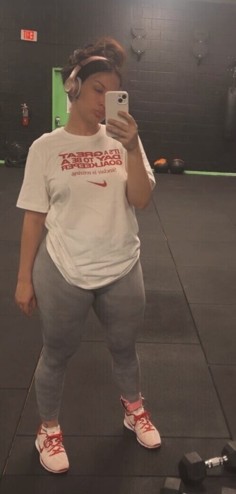 Amber Watkins model pretty picture