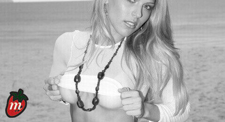 british blonde onlyfans top image