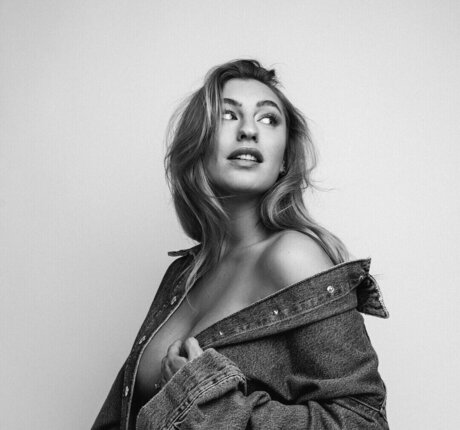 sucking cock onlyfans beautiful porn photo