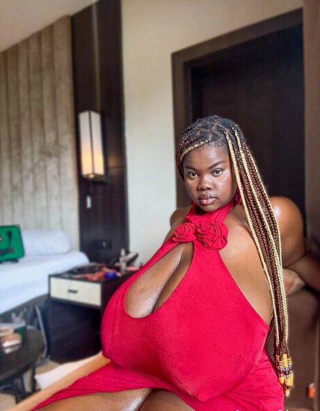 Queen Chi hd model galleries