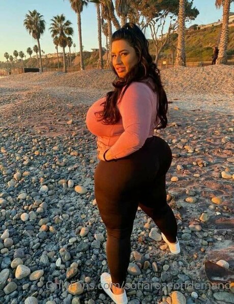 Sofia Rose model nudes photos