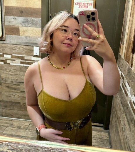 bingsuccino model best photos