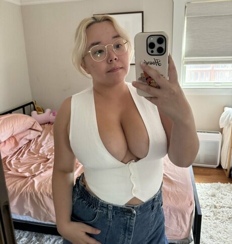 asian tranny onlyfans erotic photo