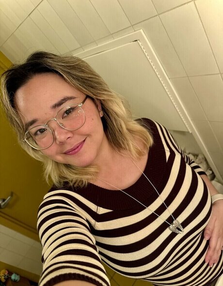 bingsuccino pornographic actress images