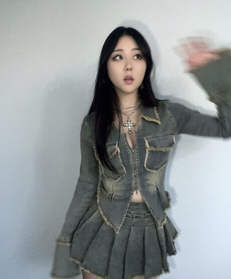 Hanavocado nude model picture