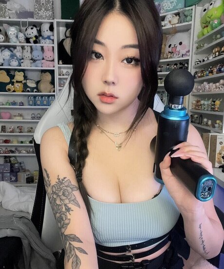 Hanavocado hd pornstar pics