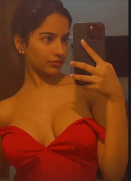 Aurora Sinclair nudes model photo