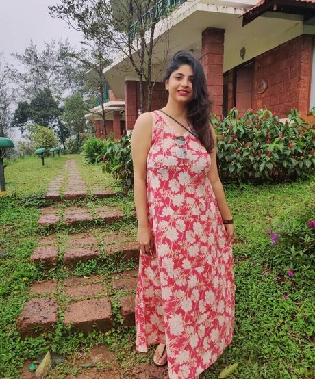 Tulika Snehil perfect star picture