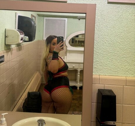 Ivy Malibu star top photo