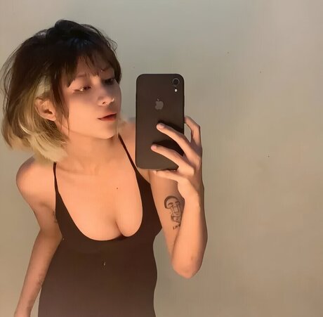 female influencer onlyfans free sexy photo