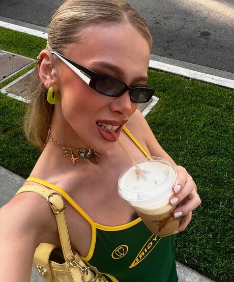 Yaren Alaca best pornstar images