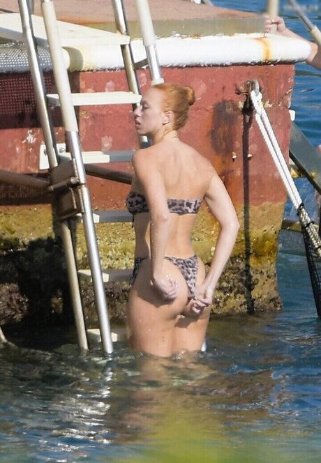 Anna Ermakova pornstar adult pics