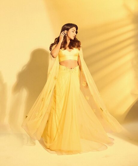 Wamiqa Gabbi pretty model pic