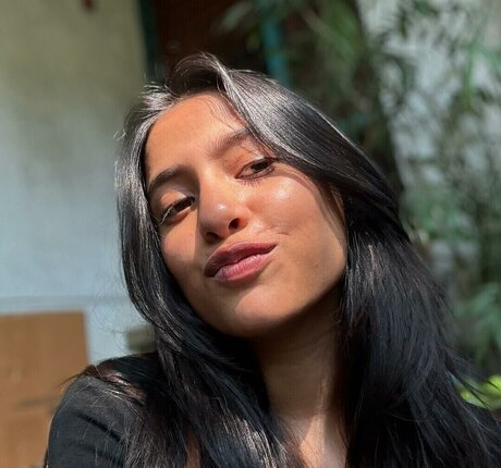 Divya Deshmukh sexy actress galleries