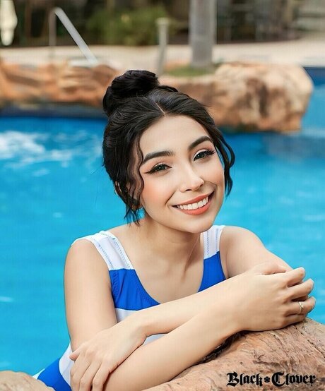 Nanatyx nude model img