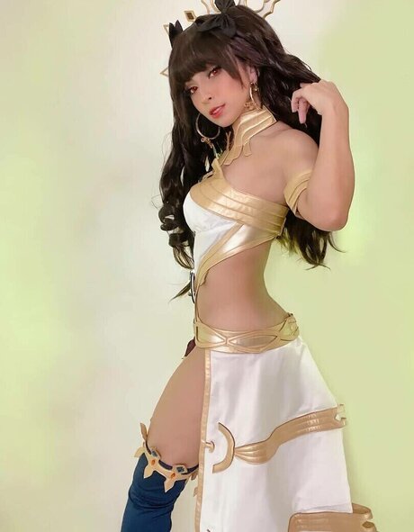 Nanatyx perfect actress pics