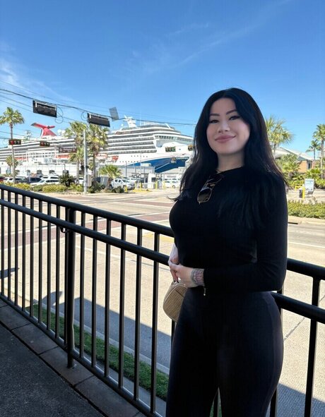 SamanthaKronos perfect star photo