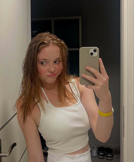 Madeleine b123 top pornstar gallery