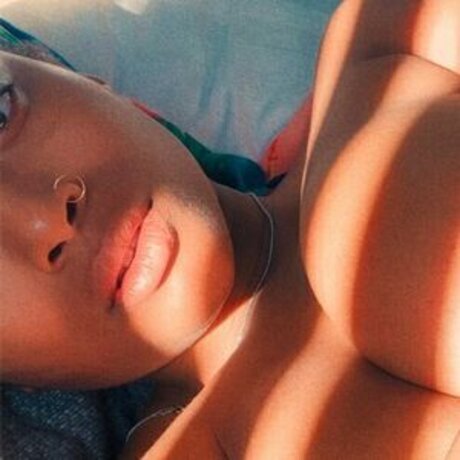 Jo Ikigai pretty pornstar pictures