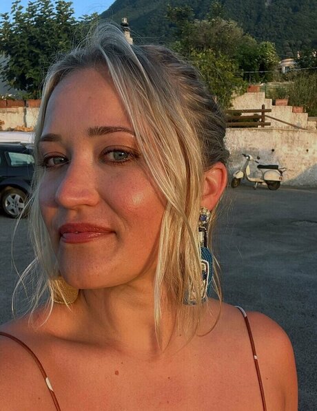 emilyosment sex actress galleries