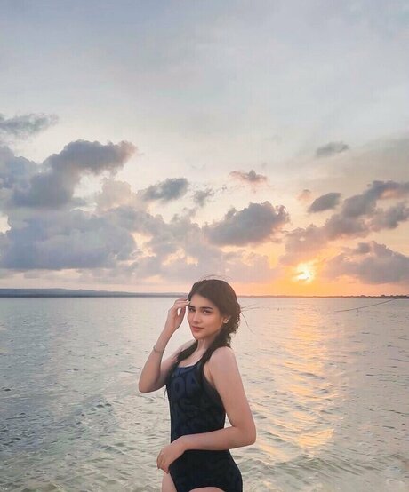 Davina Karamoy pornstar perfect img