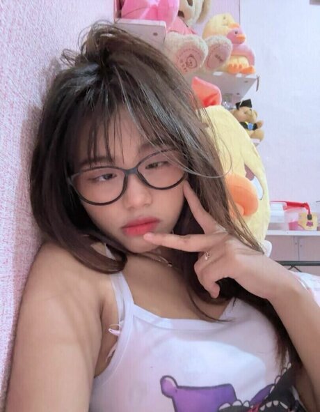 Riska Saputri beautiful pornstar pics