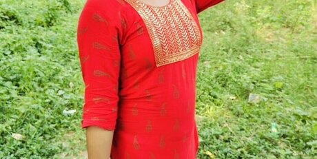 emhuayza model erotic pic