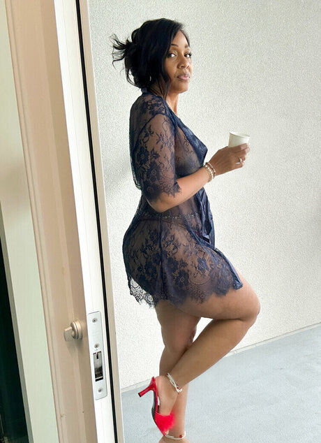 Imsodliteful hot actress photo