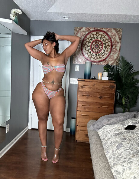 Imsodliteful xxx model photos