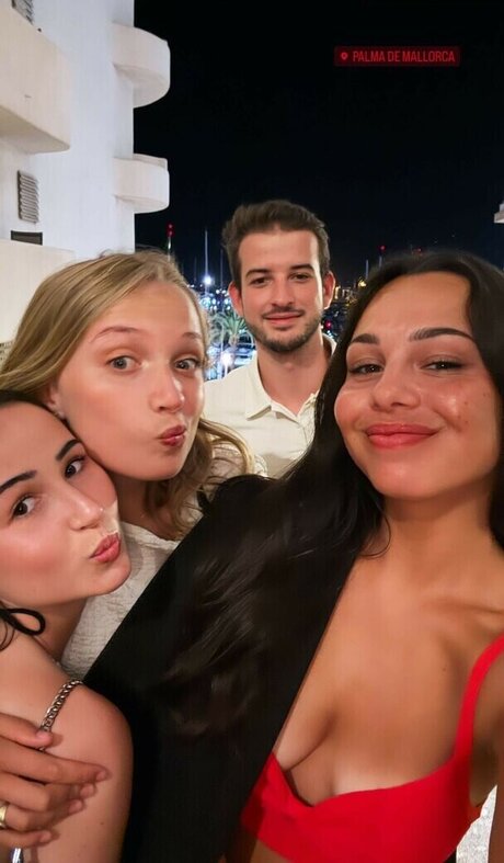 elise cm model adult photo