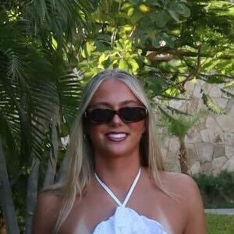 Taryn DeWese star high quality photo