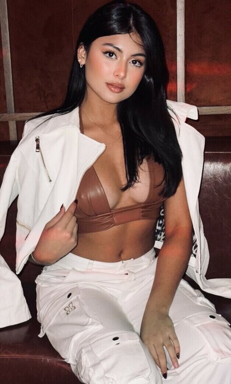 big areolas onlyfans sexy photos