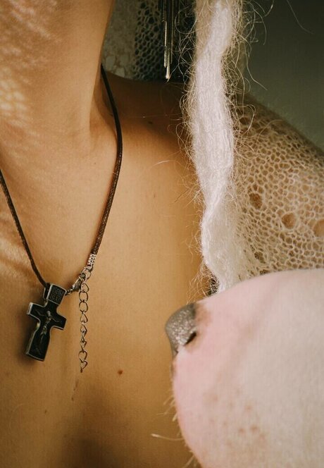 Polina Knyazeva model nude pictures