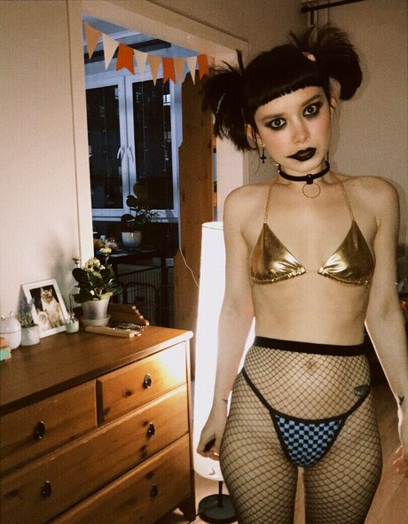 Polina Knyazeva nice model pictures